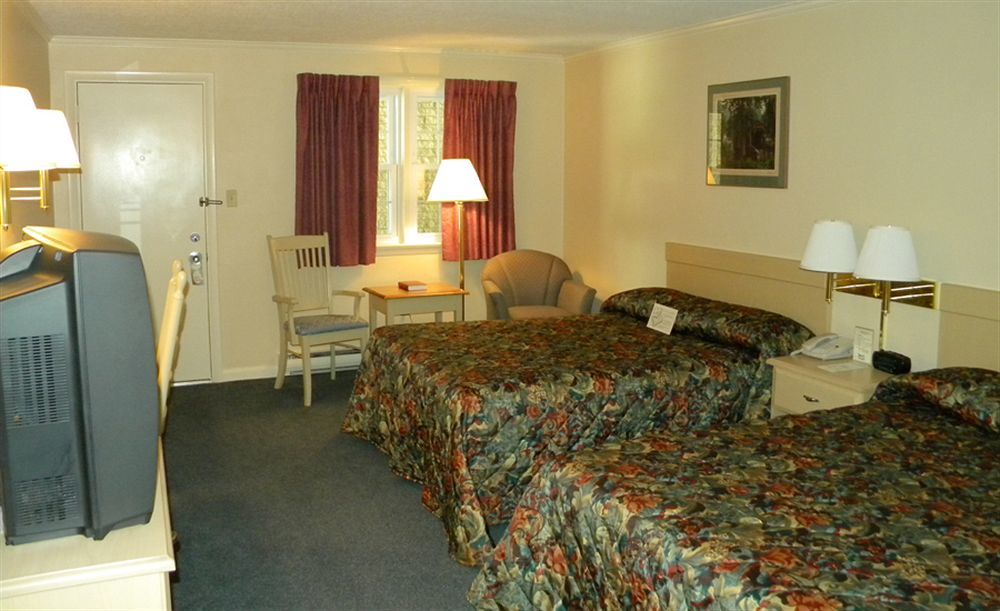 Travelers Rest Motel Интеркорс Екстериор снимка