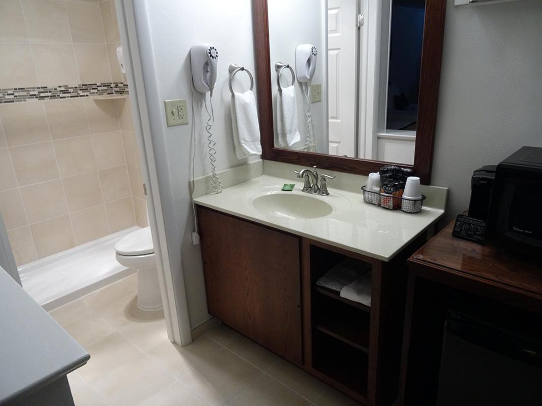 Travelers Rest Motel Интеркорс Екстериор снимка